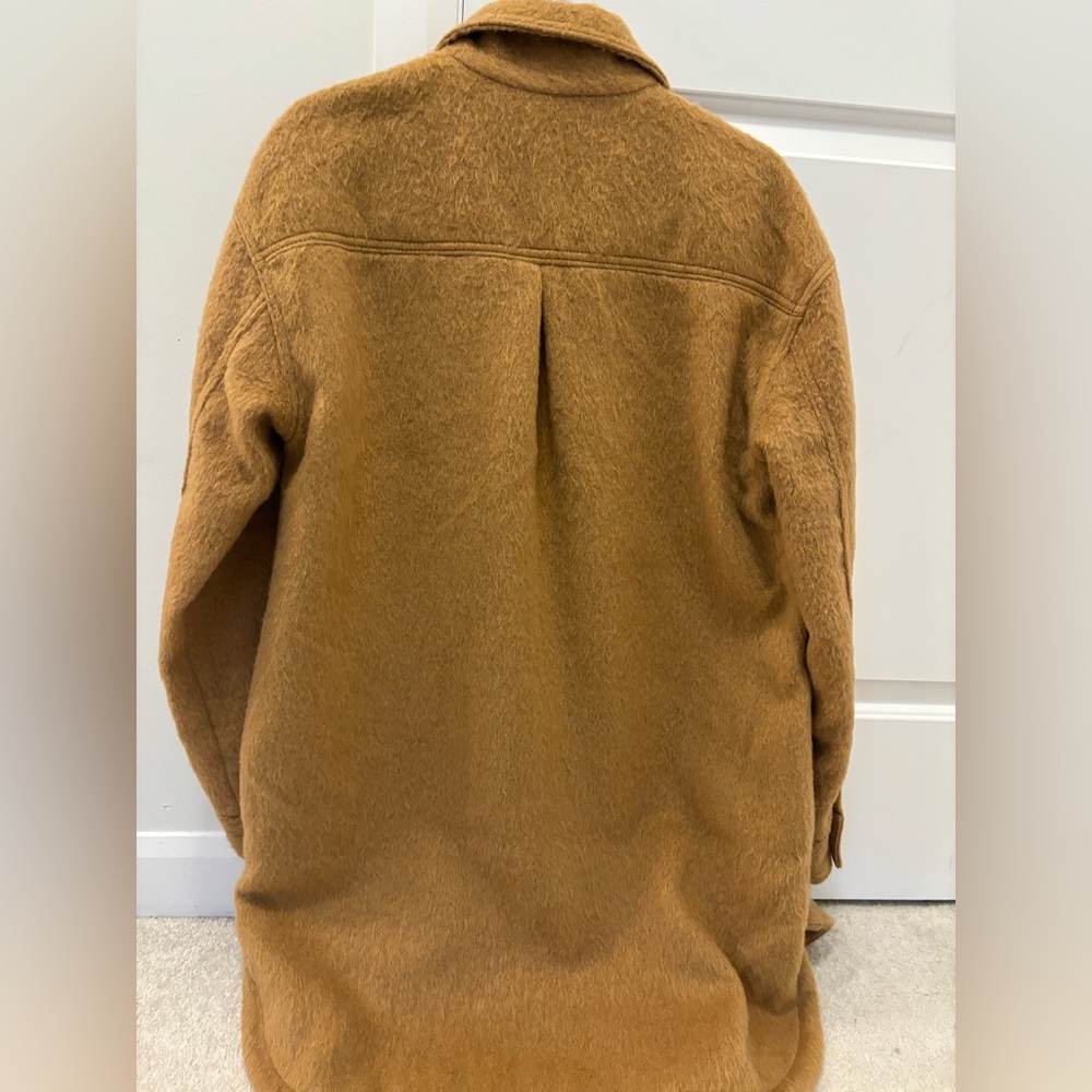 Old Navy tan shacket- Size medium tall - Picture 2 of 3